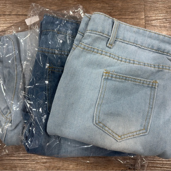 Light Blue Flared Jeans - Picture 6 of 6